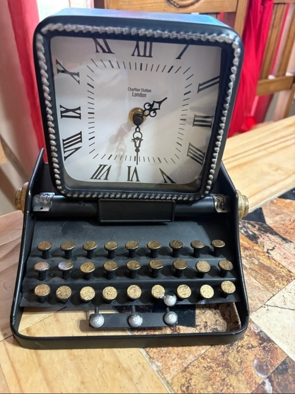 Black Vintage metal Typewriter Clock